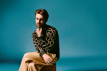 FINNEAS estrena su primer sencillo de 2022: "Naked"