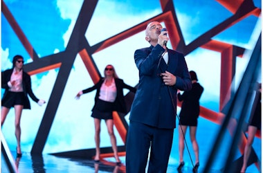 Eros Ramazzotti estrena su videoclip del tema "Ama"