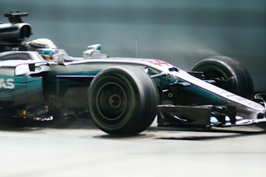 La rivalidad entre Hamilton y Russell: El enemigo está en casa