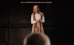 Una pequeña oportunidad se convierte en una gran obsesión en "El gran debut", de Jesse Eisenberg