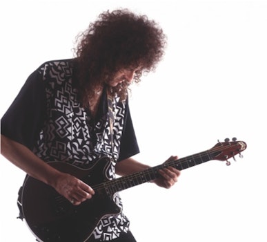 Brian May estrena "Driven By You"