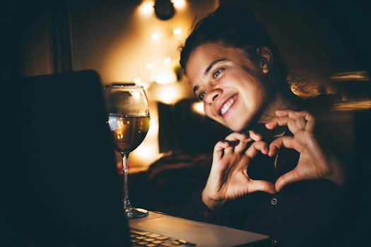 Por qué sí o por qué no tener una relación a distancia
