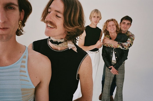 Parcels anuncia su esperado segundo álbum de estudio: "Day / Night"