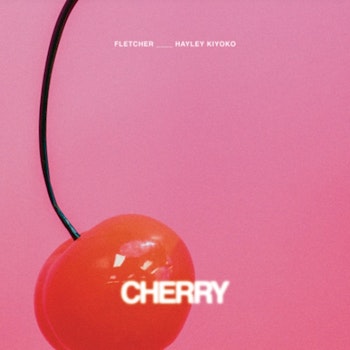 Fletcher une fuerzas con Hayley Kiyoko en "Cherry"