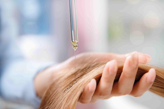 Aceite de oliva vs el cabello seco