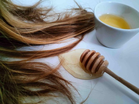 Las abejas tienen la solución para tu cabello deshidratado