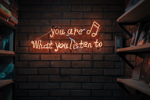 ¿El gusto musical importa en una relación?