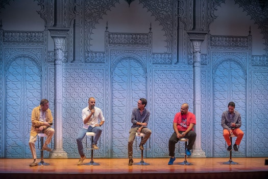 "Aladdín" el musical se Ilumina a favor de la neurodiversidad