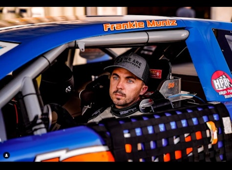Frankie Muniz de vuelta a las pistas: participará en la NASCAR Series