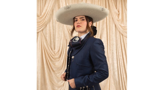 De vuelta a la raíz: Camila Fernández estrena su primer disco de mariachi