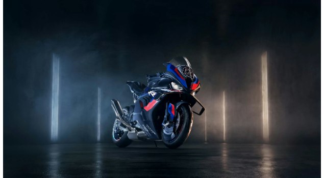 Haz tuya la pista, "RIDE 5" presenta creador de carreras online y más