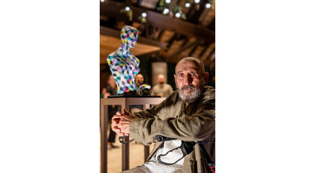 Hotel Xcaret Arte presenta la exposición "Arnaldo Coen, Ecos del Cuerpo" como parte del Programa de Fomento a las Artes 2024