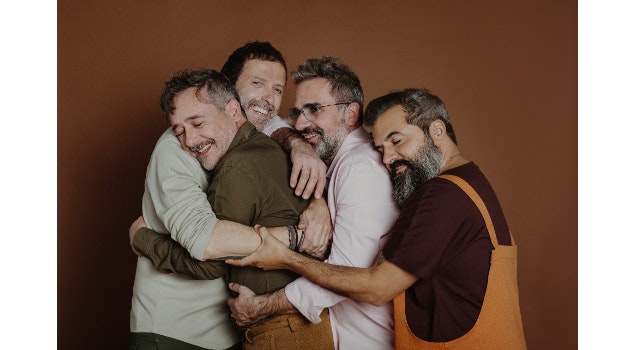 Love of Lesbian presentan "La Hermandad" y anuncia gira por México