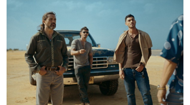 Prime Video revela las primeras imágenes y el elenco de "Pimpinero: Sangre y Gasolina"