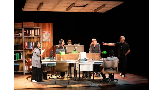 "Parásitos" invade los teatros del Centro Cultural del Bosque
