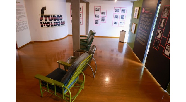 "Studio Evolución" revela la unión entre vanguardia y arte popular en el entorno cotidiano de Frida Kahlo