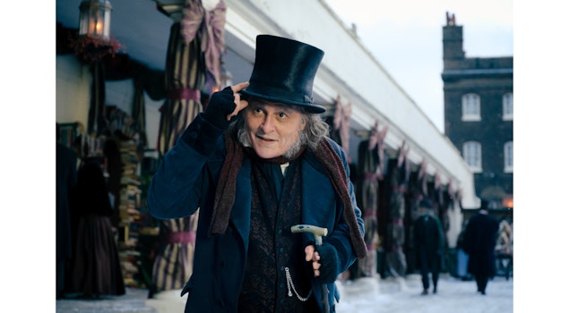 El regreso del camaleónico Johnny Depp como Ebenezer Scrooge